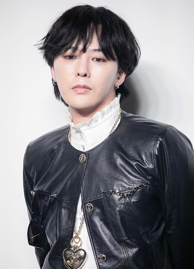 Cơ quan Cảnh sát Seoul đã xác nhận rằng lệnh cấm G-Dragon và Lee Sun Kyun xuất cảnh đã được Bộ Tư pháp phê duyệt. 