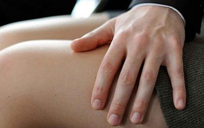 Động chạm khách nữ, tài xế xe ôm công nghệ nhận cái kết thích đáng Ảnh 2