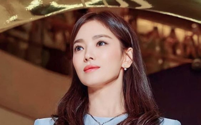 Song Hye Kyo công khai 'vả mặt' anti sau khi bị đào lại loạt ảnh xấu xí hồi mới vào nghề Ảnh 2