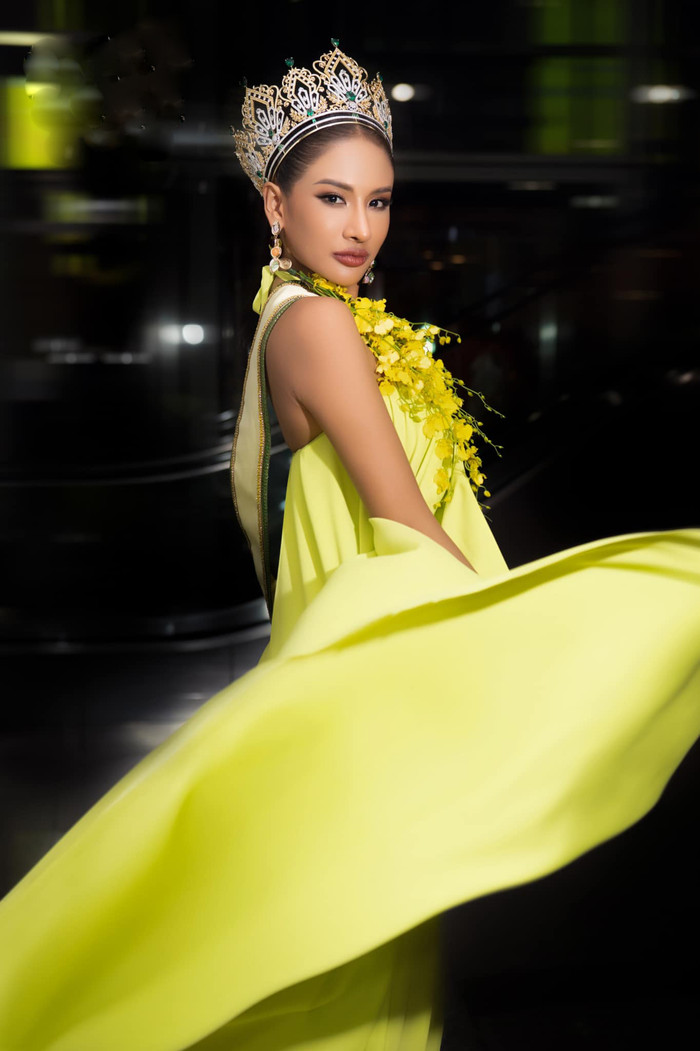 Miss Grand Cambodia với thần thái chuẩn Hoa hậu.