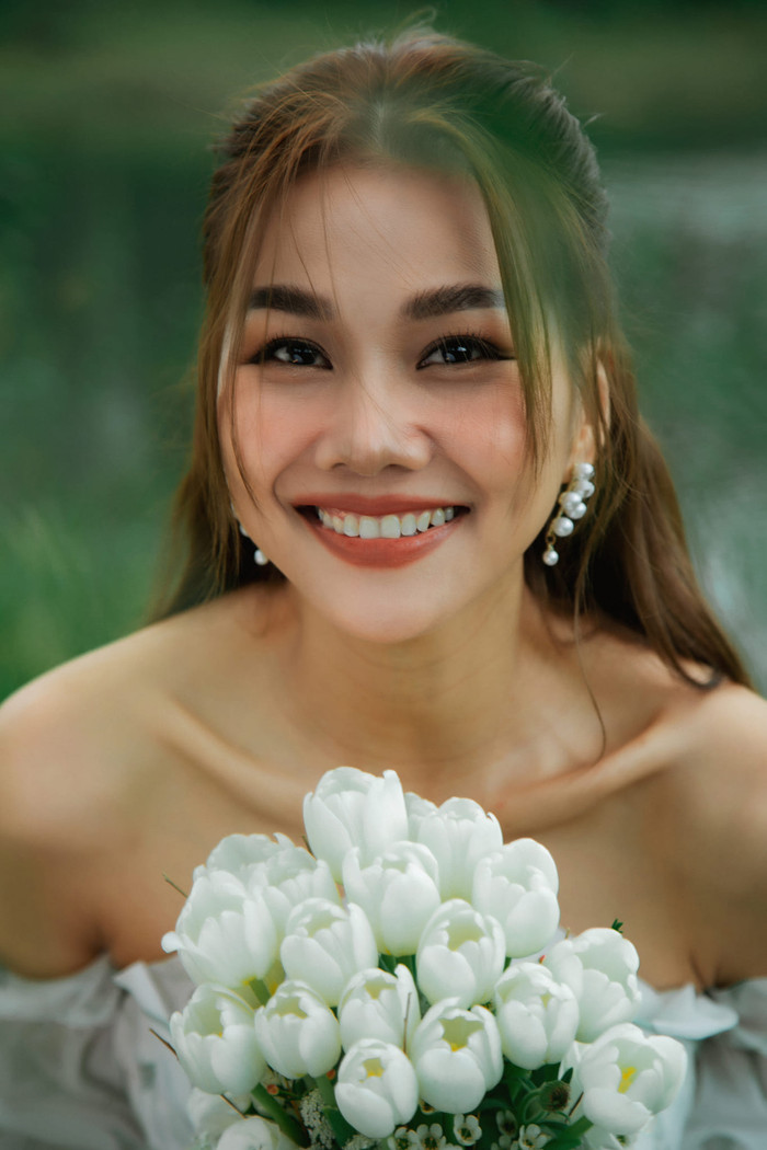 Thanh Hằng cho biết hóa trang thành cô dâu trong ngày Halloween.