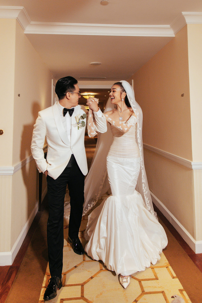 Đám cưới của Thanh Hằng và chồng nhạc trưởng cũng lọt top trong danh sách, đứng vị trí số 7 chủ đề nóng được quan tâm. 