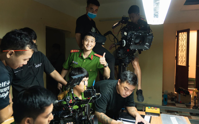 Huỳnh Anh phải làm 1 điều trong lần đầu vào vai công an trên màn ảnh nhỏ Ảnh 2