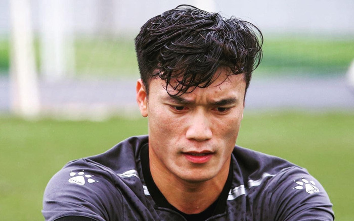 Thủ môn Bùi Tiến Dũng - Nhà vô địch kỳ lạ nhất bóng đá Việt Nam Ảnh 2