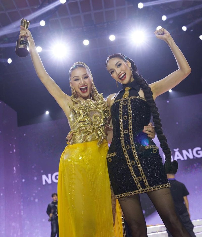 Người đẹp đang là giáo viên dạy catwalk, từng hướng dẫn nhiều Hoa hậu, Á hậu tại các cuộc thi sắc đẹp.