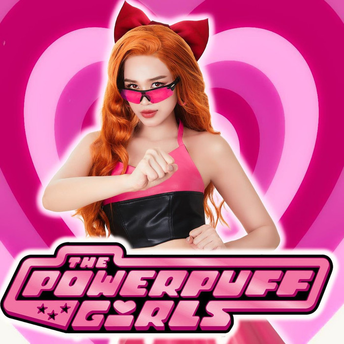 Nhiều khán giả không ngờ Đỗ Thị Hà sẽ 'nhập hội' với chị em để cùng tạo nên kỷ niệm trong dịp Halloween năm nay