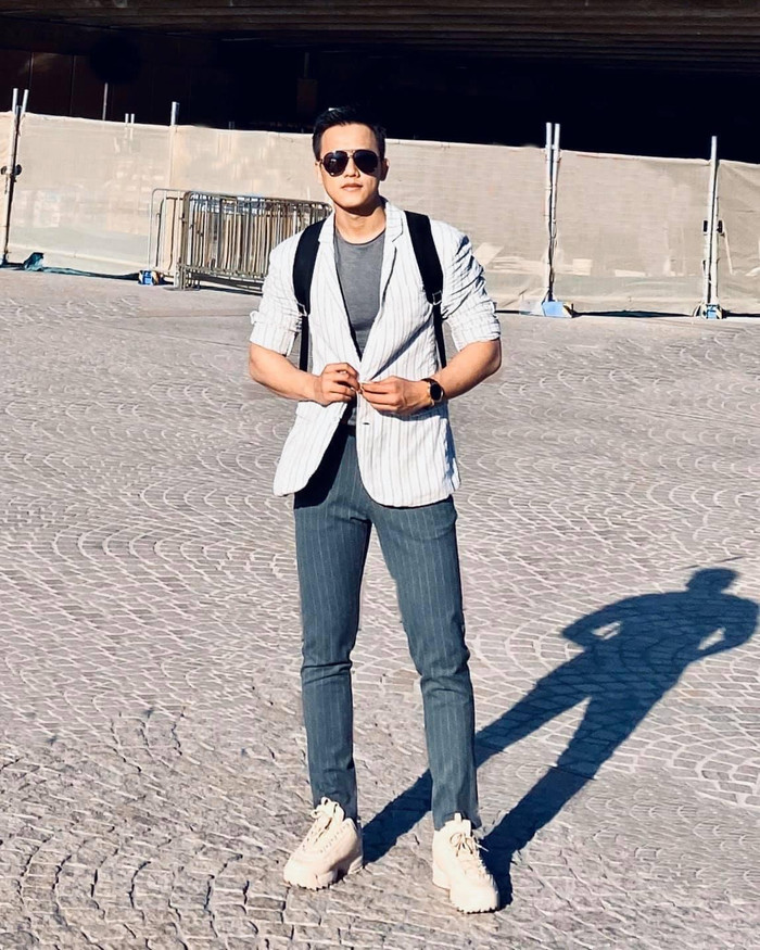 Nổi tiếng là thế nhưng anh lại là người kín tiếng trong chuyện đời tư. 