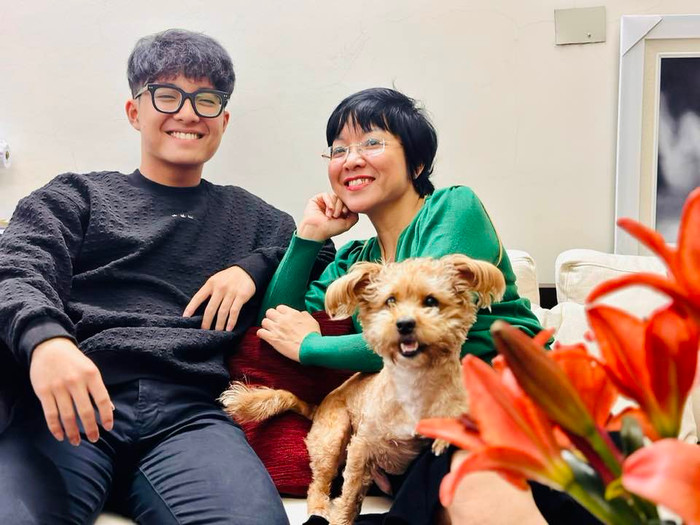 Gia Bảo hay được gọi với tên thân mật ở nhà là Tít là con trai chung của NSND Công Lý và MC Thảo Vân.