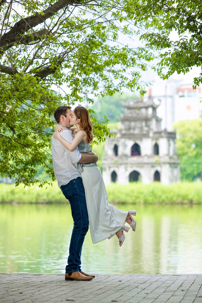  Bên cạnh sự nghiệp thành công, Lan Phương còn có một cuộc sống hôn nhân viên mãn bên chồng Tây khiến khán giả ngưỡng mộ.