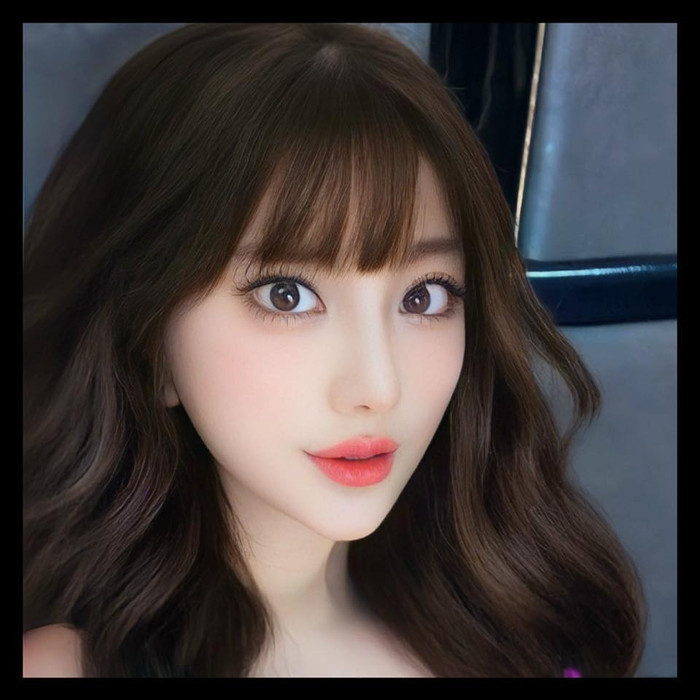 Lâm Khánh Chi chia sẻ hình ảnh nhan sắc hiện tại trên trang cá nhân.