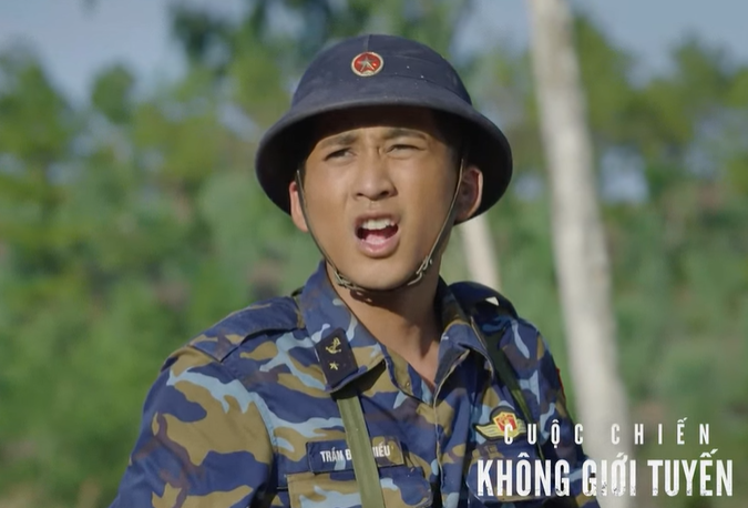 Cuộc Chiến Không Giới Tuyến tập 19: Trung lần đầu thổ lộ tình cảm với em trai Ảnh 1