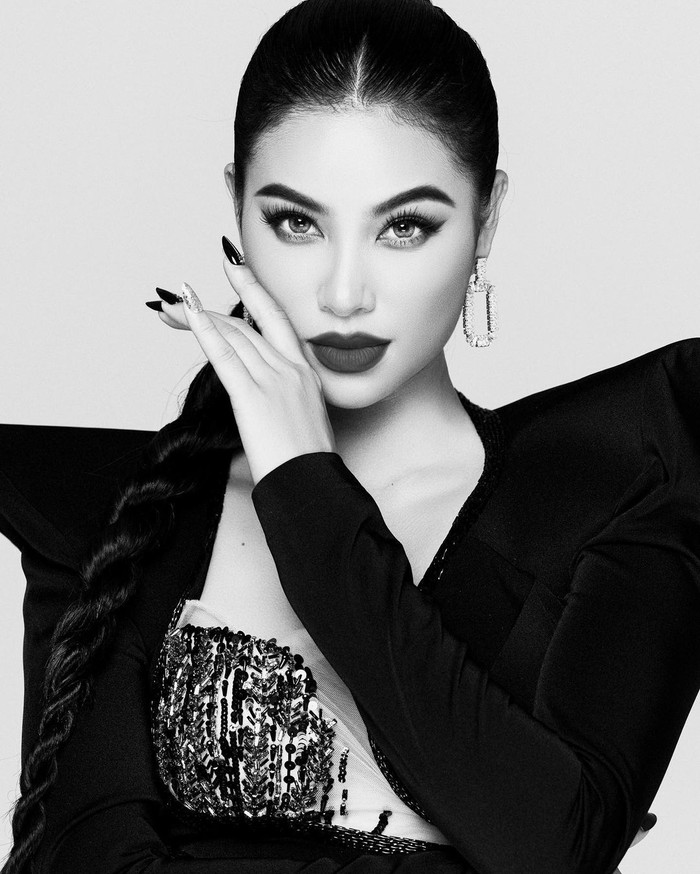 Hình ảnh mới nhất của Phạm Hương