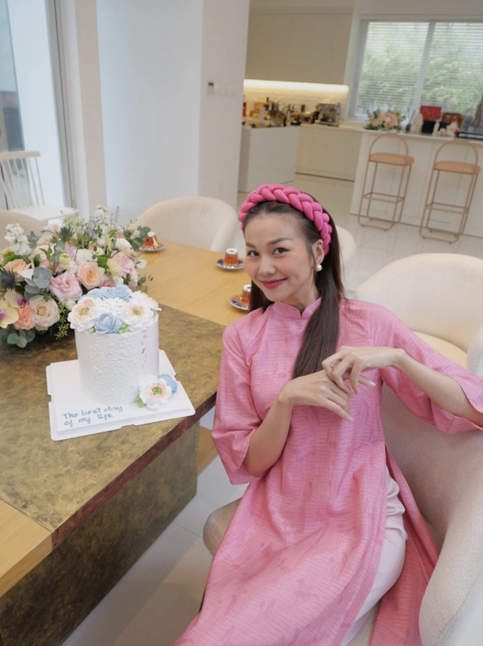 Thanh Hằng sẽ lên xe hoa vào cuối tháng 10 năm nay. 