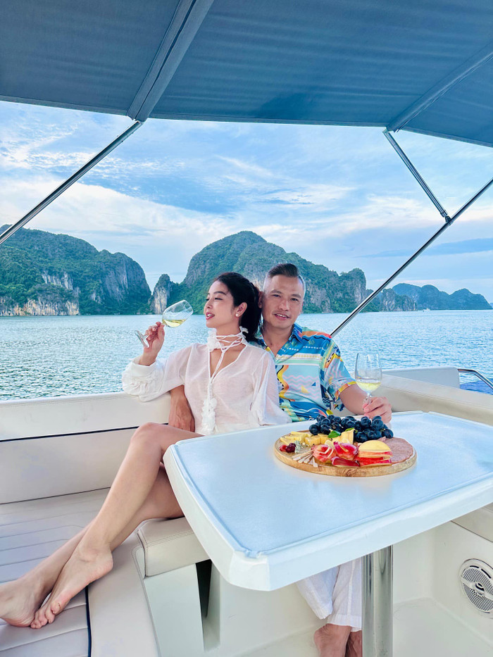Jennifer Phạm tận hưởng chuyến nghỉ dưỡng sang trọng cạnh ông xã doanh nhân.