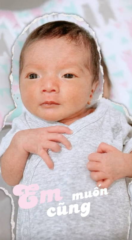 Nhóc tỳ sở hữu vẻ ngoài bụ bẫm, đáng yêu với những đường nét xinh đẹp, hài hoà trên khuôn mặt. 