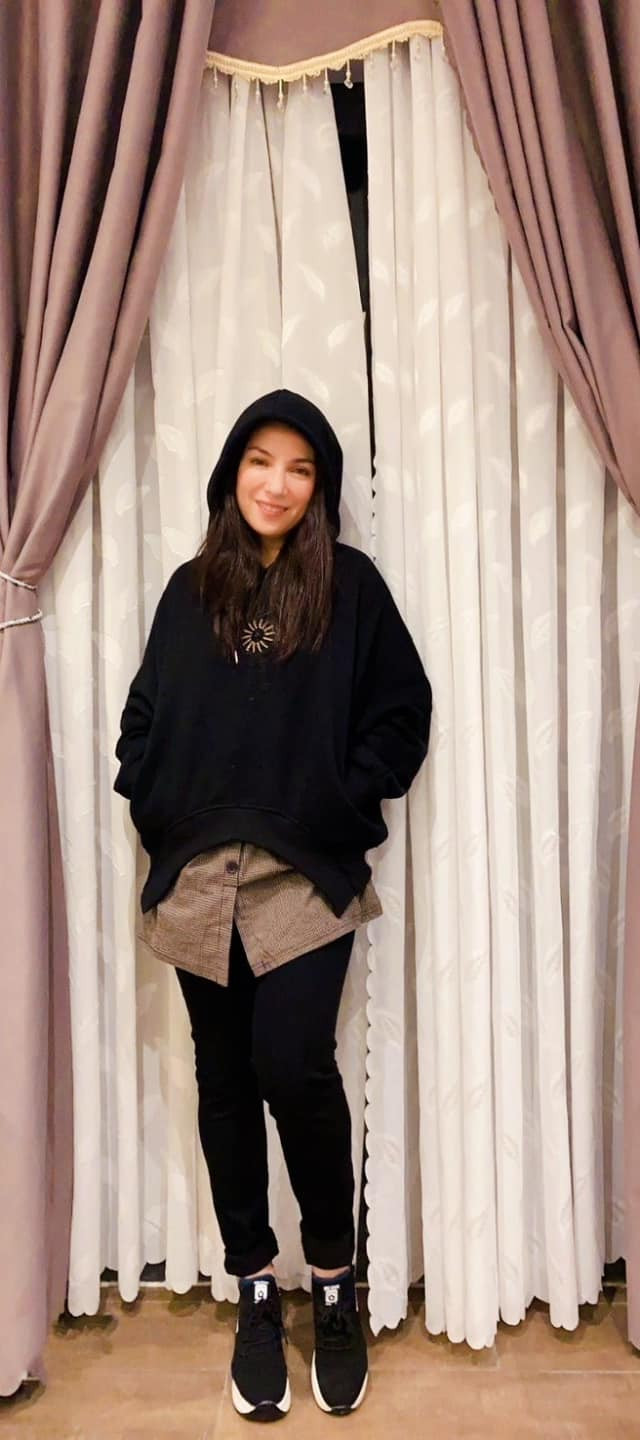 Em trai cố ca sĩ Phi Nhung cho biết dù chị gái đã đi xa, song hằng ngày, anh vẫn chờ tin nhắn hay cuộc gọi từ giọng ca Bông điên điển như một thói quen. 