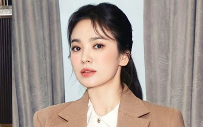 Song Hye Kyo được người thương làm cho một điều, netizen lại phát mệt vì quá lố Ảnh 2