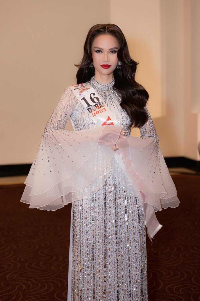 Hành trình của người đẹp U40 diễn ra sôi nổi với nhiều hoạt động trong khoảng 1 tuần tranh tài ở Dubai. 