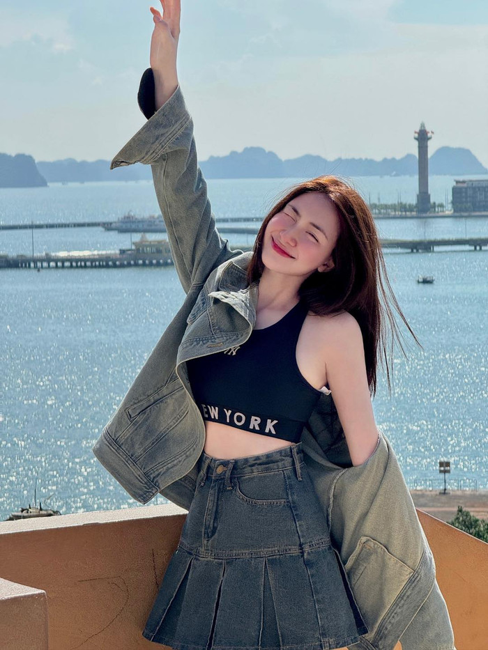 Trải qua biến cố trong chuyện tình cảm, hiện tại Hoà Minzy lựa chọn cuộc sống độc thân và dành nhiều thời gian để chăm sóc, quan tâm đến bé Bo