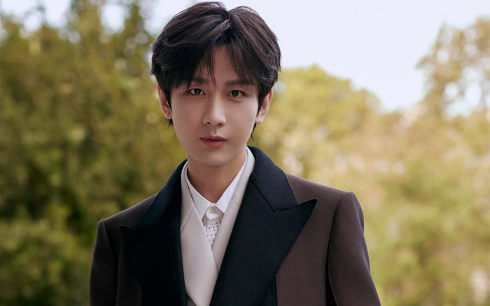 Vừa công bố phim mới, fan Thành Nghị phải muối mặt xin lỗi 1 người Ảnh 2