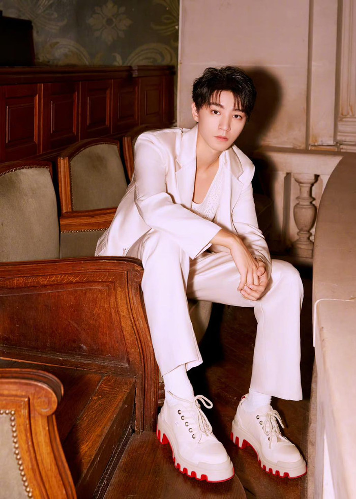 Dàn sao đổ bộ giải Kim Kê 2023: Địch Lệ Nhiệt Ba, Vương Nhất Bác được réo tên Ảnh 4