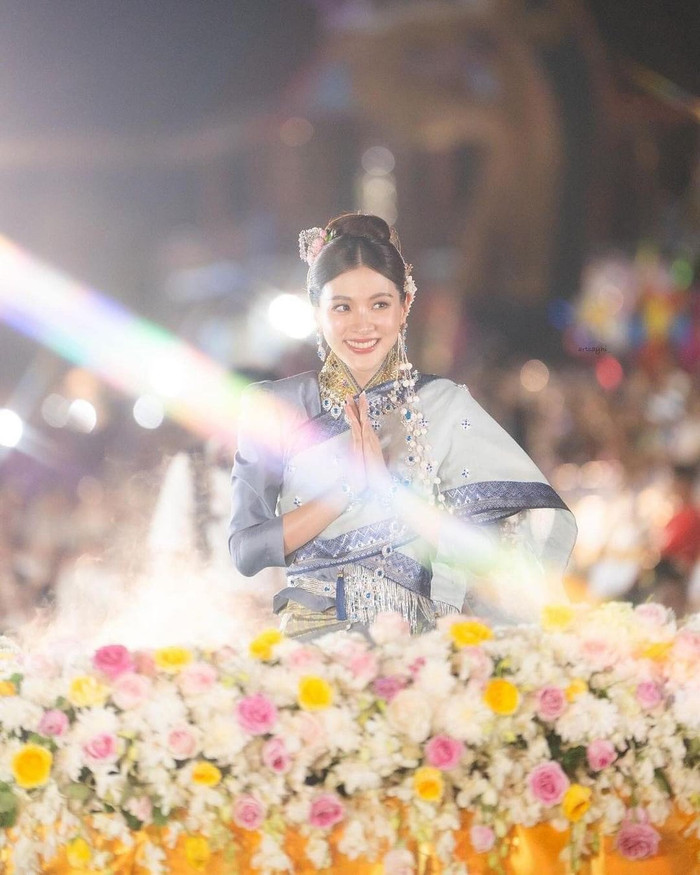 Hiện tại, nữ diễn viên đang hẹn hò với sao nam Nine Naphat. Cặp đôi công khai mối quan hệ vào cuối năm 2022 và nhận được sự ủng hộ của người hâm mộ. Được biết, cả hai đã làm bạn gần 5 năm và cộng tác trong một số tác phẩm, trong đó có bộ phim Friendzone.