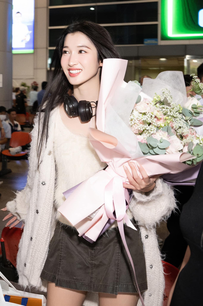 Á hậu Nguyễn Phương Nhi, đại diện của Việt Nam dừng chân ở Top 15. 