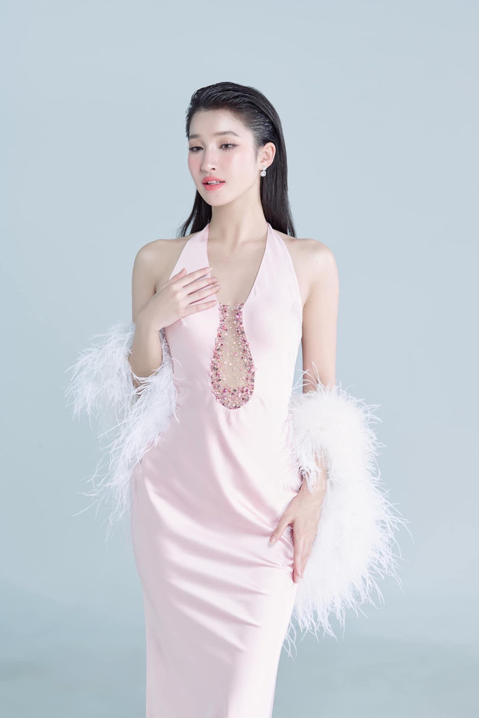 Phương Nhi được đánh giá cao về nhan sắc.