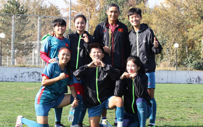 HLV Mai Đức Chung chia tay tuyển nữ Việt Nam sau trận thua Nhật Bản Ảnh 2