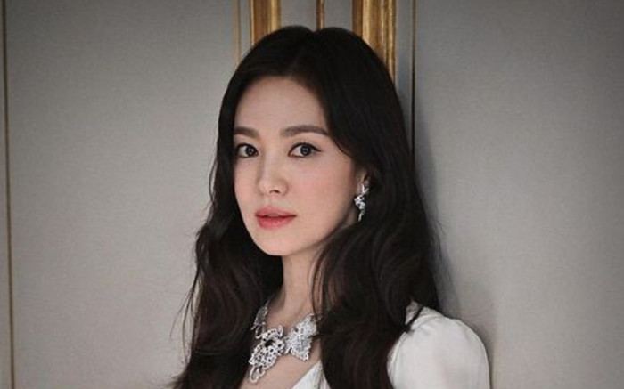 Song Hye Kyo khẳng định bản thân 'không biết mặc xấu là gì', netizen cũng phải gật gù Ảnh 2