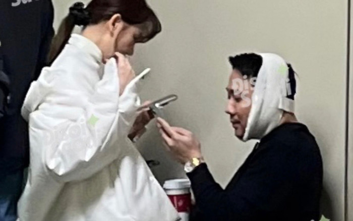 'Team qua đường bắt gặp Trấn Thành với băng kín tại Hàn Quốc, nghi vấn trùng tu nhan sắc? Ảnh 2