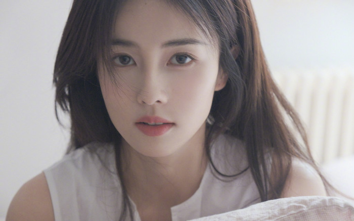 Cận cảnh nhan sắc của bố mẹ Bạch Lộc, bảo sao có cô con gái đáng yêu đến thế Ảnh 2