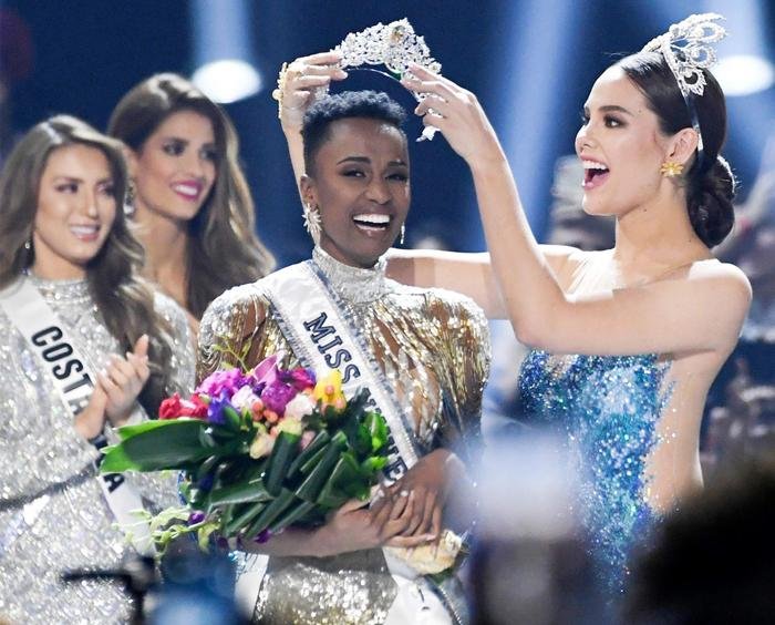 Các hoa hậu đăng quang Miss Universe từng là 'thảm họa thời trang': Đầu tư váy áo có cần thiết? Ảnh 6