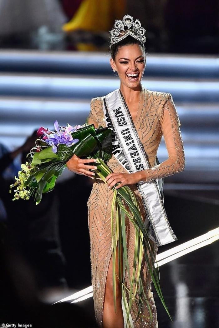 Các hoa hậu đăng quang Miss Universe từng là 'thảm họa thời trang': Đầu tư váy áo có cần thiết? Ảnh 4