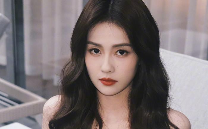 Bạch Lộc bất ngờ bị netizen cấm không được ngủ, chuyện gì đây? Ảnh 2