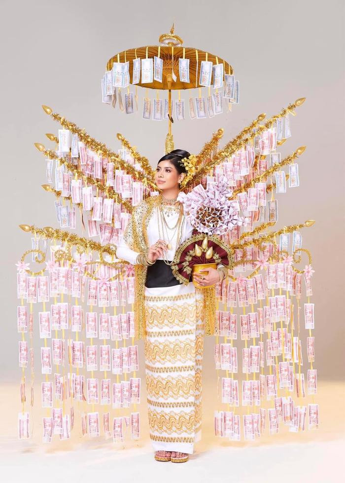 Choáng với National Costume nguyên một 'cây tiền' của Myanmar: Phen này Bùi Quỳnh Hoa hơi mệt Ảnh 5