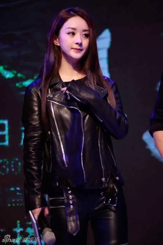 Những lần sao Hoa ngữ rơi lệ trên sân khấu: Dương Tử vì vai diễn, Triệu Lệ Dĩnh tiếc thương bạn thân Ảnh 3