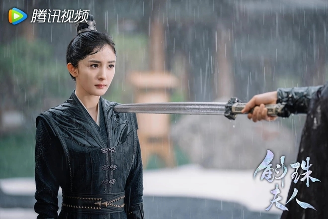 Mỹ nhân Hoa ngữ trong tạo hình nữ tướng: Triệu Lệ Dĩnh dù gầy vẫn vượt xa Dương Mịch Ảnh 4