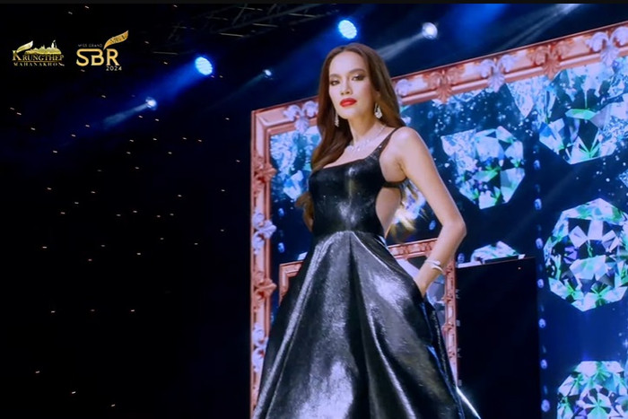 Lê Hoàng Phương biến hóa thành quý cô sang chảnh.