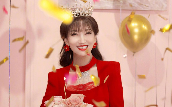 Nữ diễn viên mừng sinh nhật lần thứ 70, nhan sắc tươi trẻ gây bất ngờ Ảnh 2