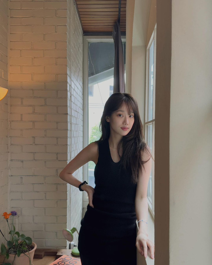 Khi quay trở lại sử dụng mạng xã hội, nữ diễn viên Lee Na Eun thường cập nhật những khoảnh khắc thường ngày tới đông đảo khán giả