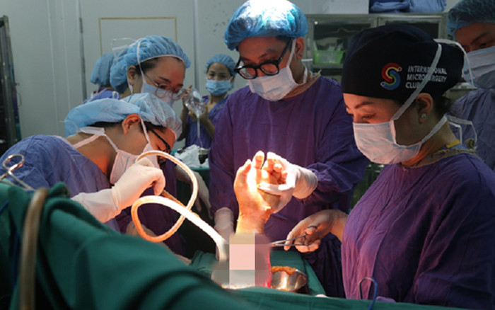 Áo chống nắng cuốn vào xe máy, cô gái 18 tuổi không ngờ đến hậu quả Ảnh 2