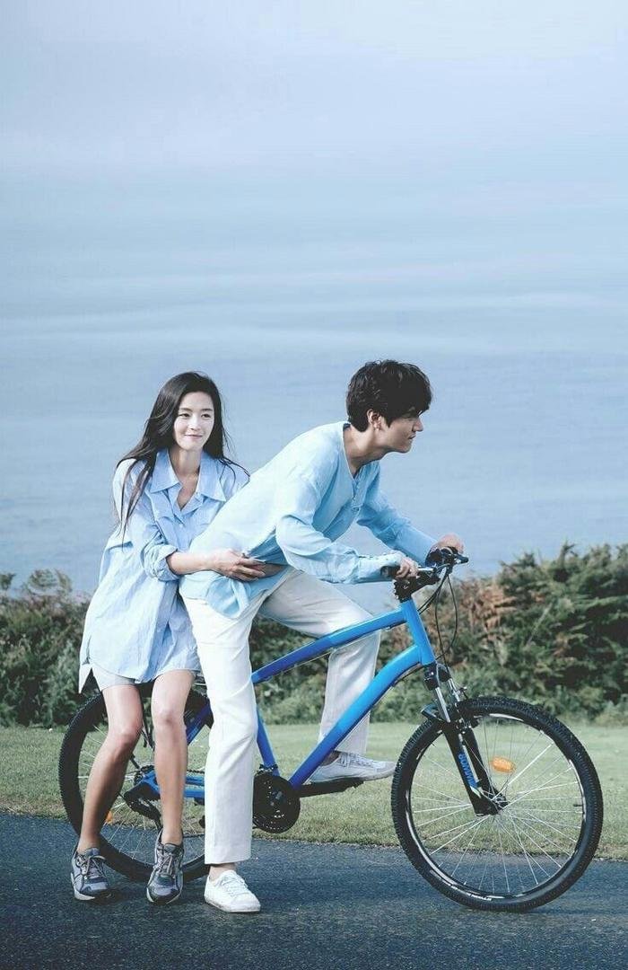 Lee Min Ho kỷ niệm 7 năm với 'người ấy', nhan sắc cô dâu đẹp chẳng kém Song Hye Kyo Ảnh 7