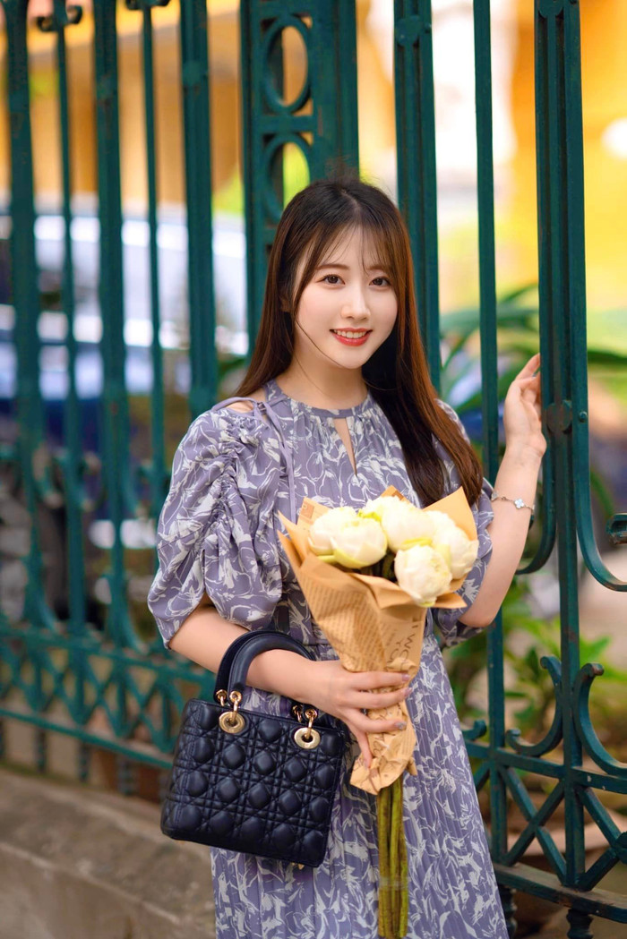 Là một giảng viên GenZ lại đang giảng dạy các bạn sinh viên cùng thế hệ, cô giáo này bắt gặp rất nhiều câu chuyện thú vị 