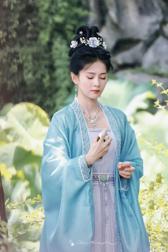 Vai Khương Tuyết Ninh của Bạch Lộc được đánh giá cao hơn vai Trịnh Thư Ý. 