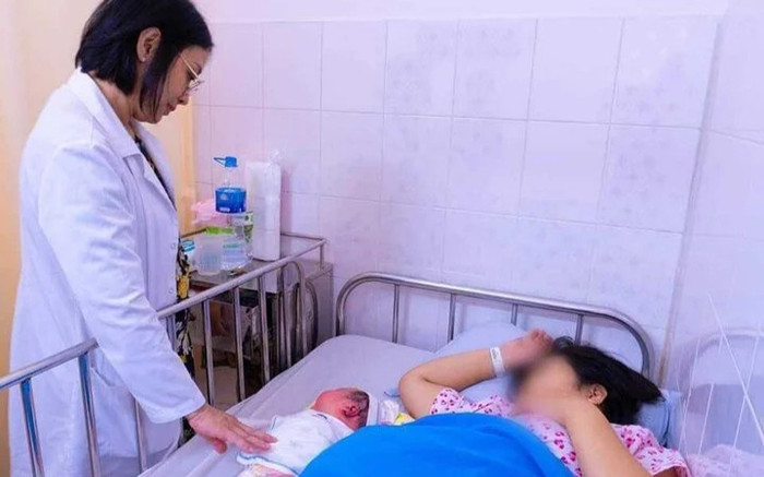 Một sản phụ hạ sinh bé trai nặng hơn 6kg Ảnh 2