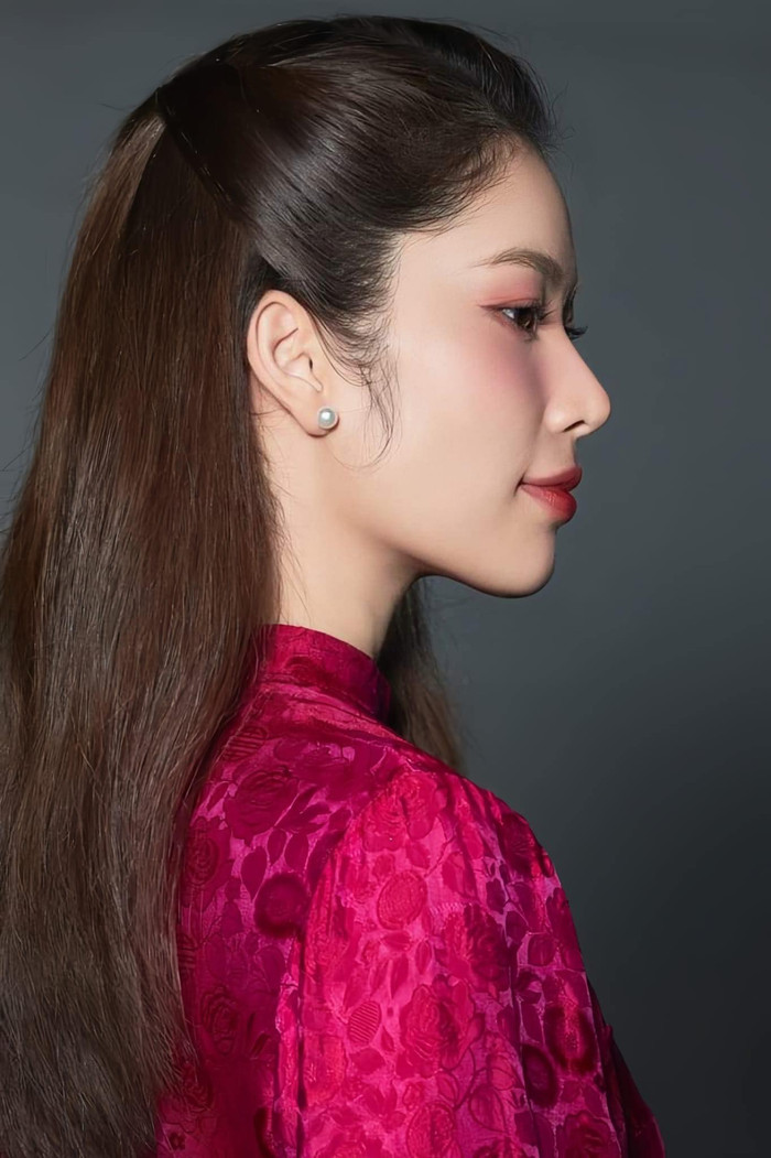 Lệ Nam theo đuổi phong cách nhẹ nhàng, trong trẻo.