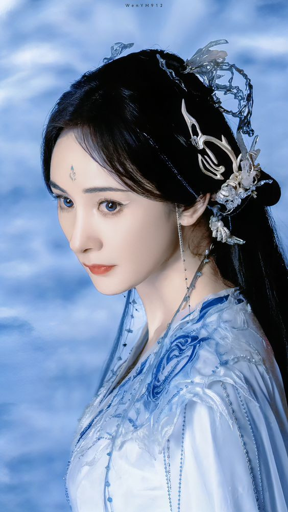 Không phải Dương Mịch hay Nhiệt Ba, đây mới là hồ ly tinh quyến rũ nhất màn ảnh Ảnh 3