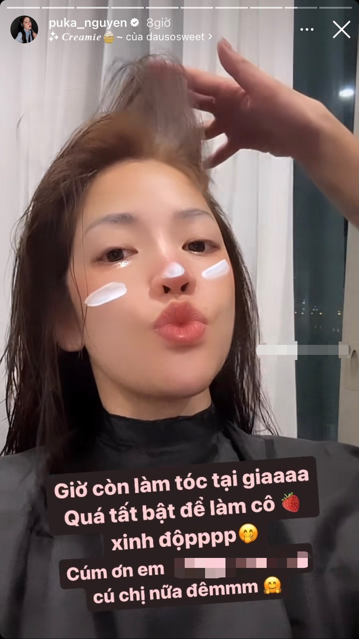 Puka lựa chọn làm tóc vào nửa đêm vì quá bận rộn vào ban ngày trong việc chuẩn bị tiệc cưới