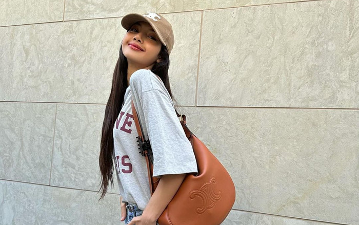 Rộ nghi vấn Lisa đi máy bay riêng sang Pháp để mừng sinh nhật bạn trai tin đồn Ảnh 2